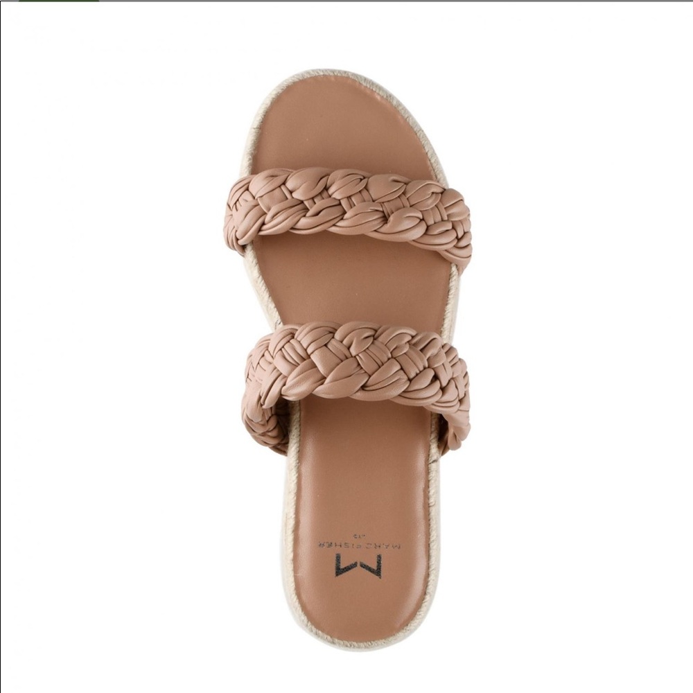 NWOT Marc Fisher Jaime Flat Espadrille slip on sandal